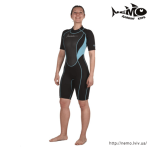 marlin tropic short woman