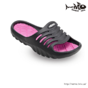head gill woman pink